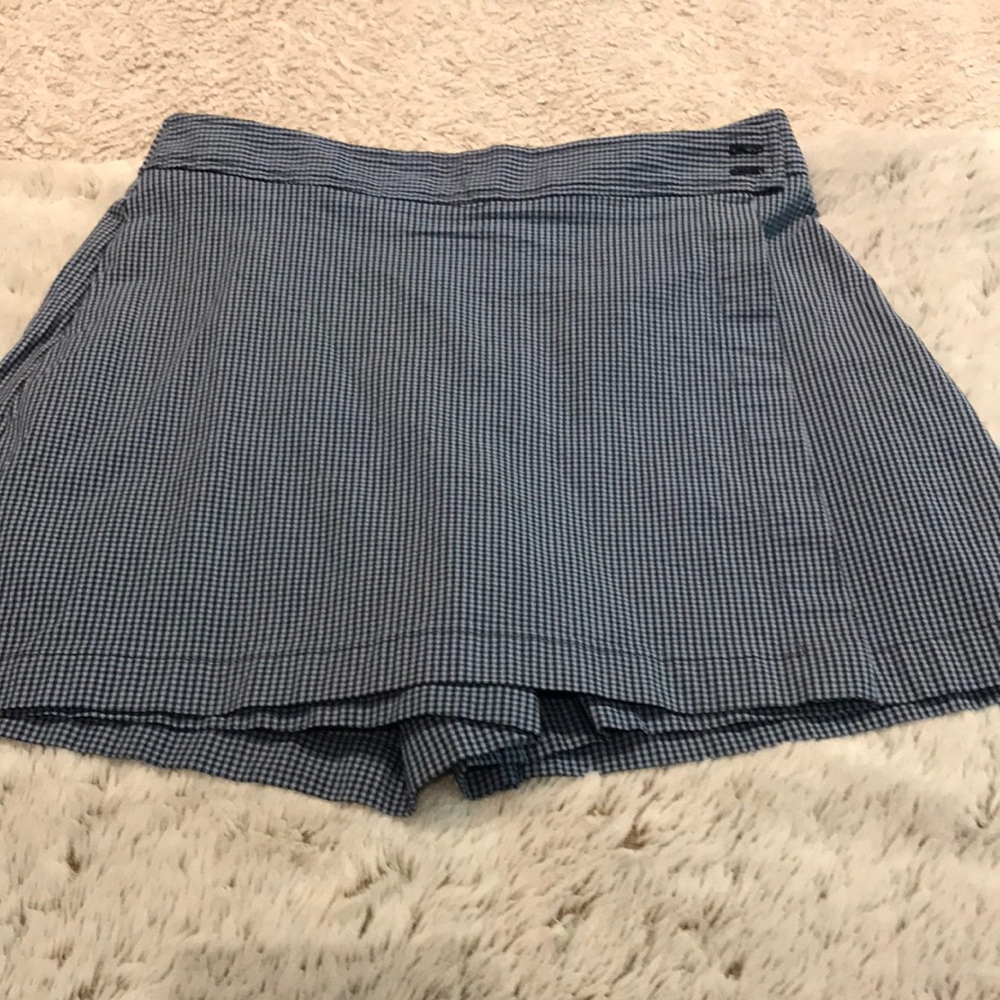 Esprit size 3/4 skort.